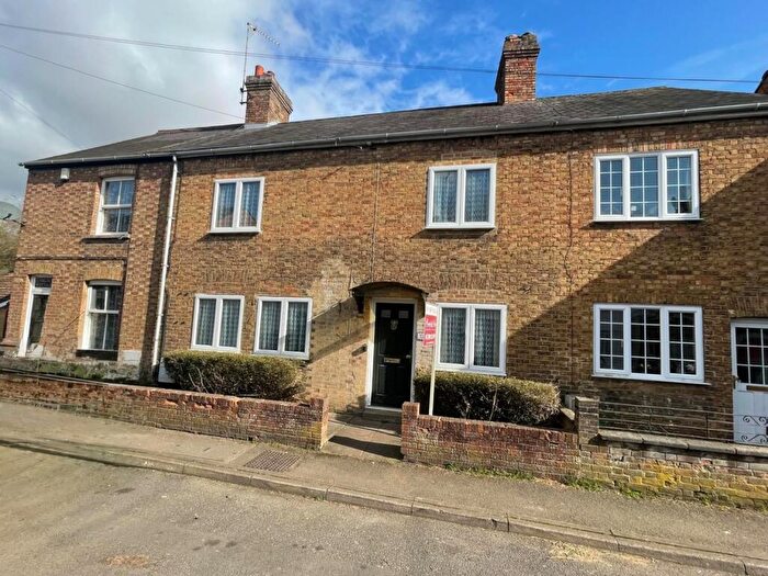 3 Bedroom Cottage For Sale In Mitre Street, Buckingham, MK18