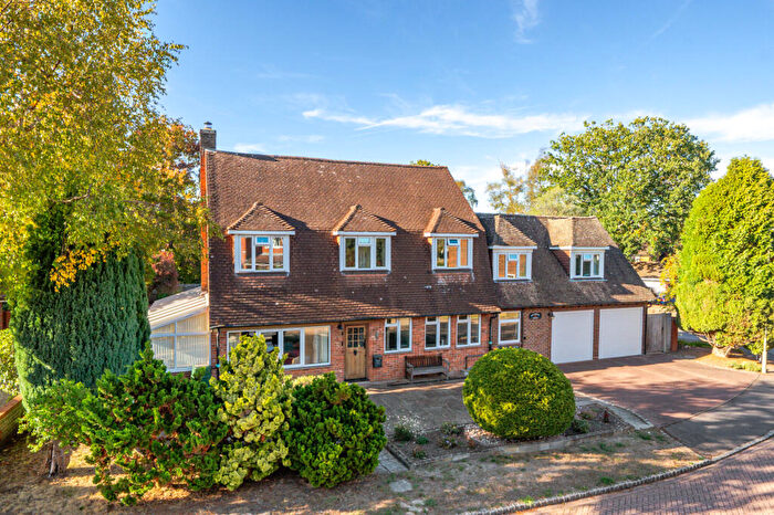 4 Bedroom House For Sale In Foxwood, Fleet, GU51