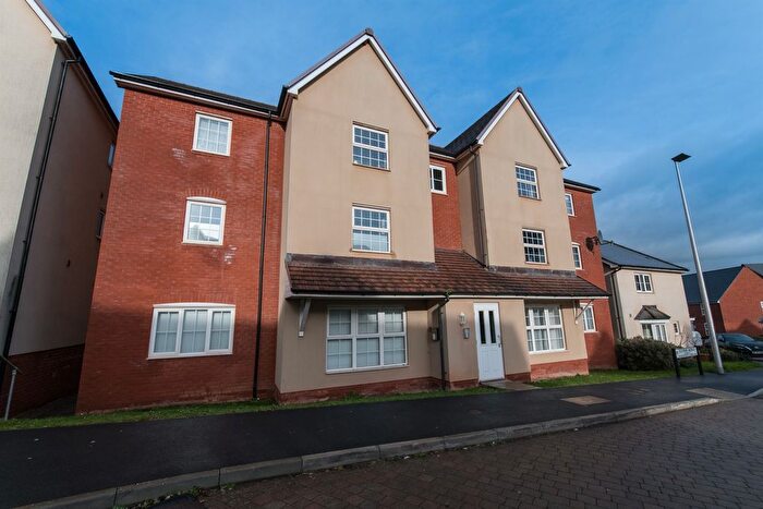 2 Bedroom Flat For Sale In Old Park Avenue, Exeter, EX1