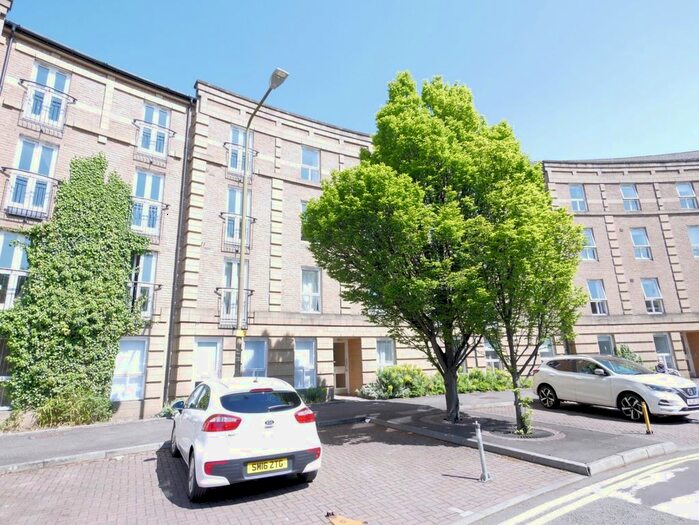 2 Bedroom Flat To Rent In Morrison Circus, West End, Edinburgh, EH3