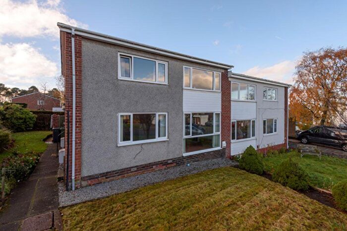 2 Bedroom Flat For Sale In Highlea Circle, Balerno, EH14