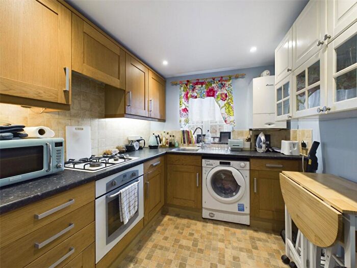 2 Bedroom End Of Terrace House To Rent In Bell Lane, Thame, Oxfordshire, OX9