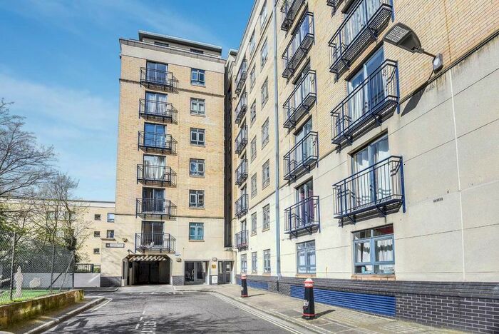 2 Bedroom Flat To Rent In Bridgewater Square, London, EC2Y