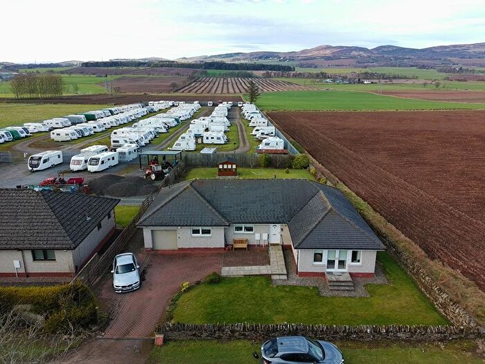 3 Bedroom Detached Bungalow To Rent In Birkhill, Dundee, DD2