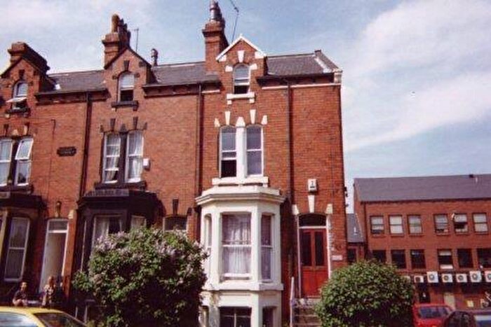 5 Bedroom House To Rent In Bennett Road, Headingley, Leeds, LS6