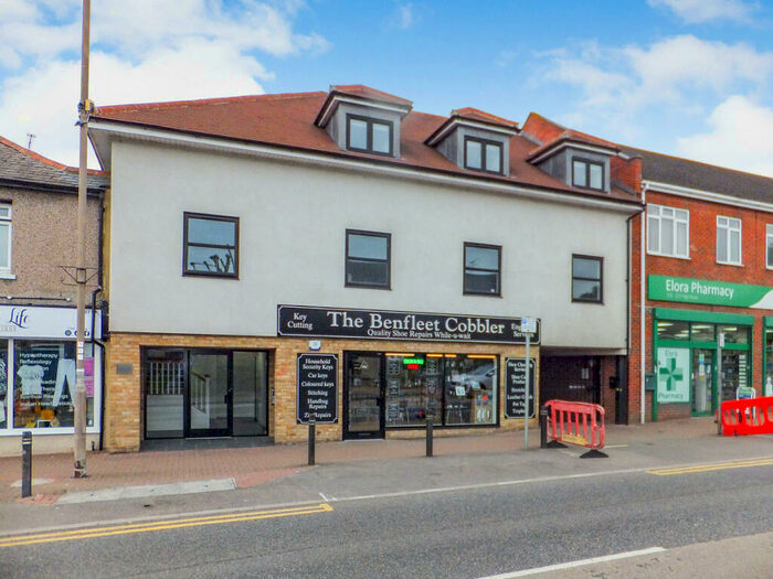 2 Bedroom Flat To Rent In High Road, Benfleet, SS7