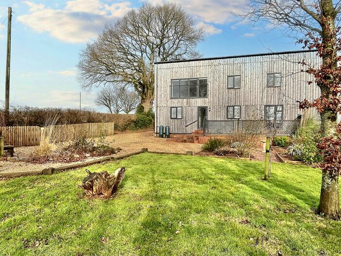 4 Bedroom Semi-Detached House To Rent In The Old Cheese Store, Taunton, TA4