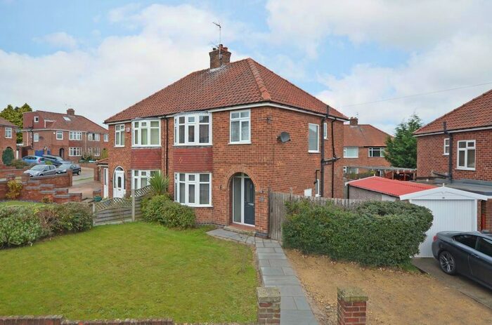 3 Bedroom Semi-Detached House To Rent In Almsford Road, York, North Yorkshire, YO26