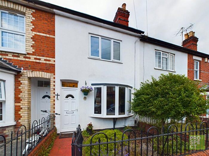 3 Bedroom Terraced House To Rent In Rowley Road, Reading, Berkshire, RG2