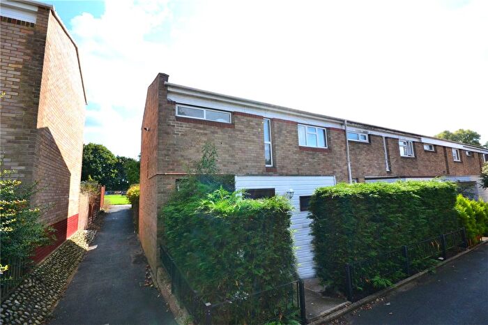 3 Bedroom End Of Terrace House To Rent In Winscombe, Bracknell, Berkshire, RG12