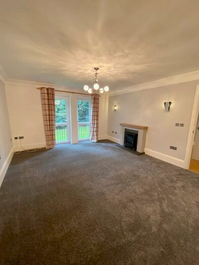 2 Bedroom Flat To Rent In Ashton Road, Lancaster, LA1