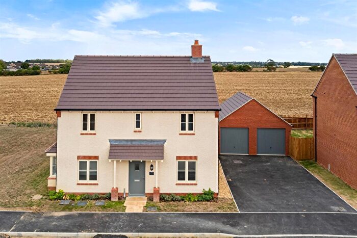 4 Bedroom Detached House For Sale In Gleanings Rd, Steeple View Chase, Irchester, NN29