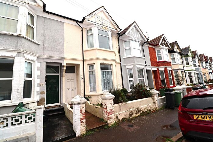 2 Bedroom Property For Sale In Reginald Road, Bexhill-On-Sea, TN39