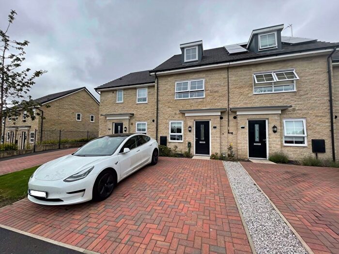 4 Bedroom Terraced House For Sale In Fields Farm Road, Hyde, SK14