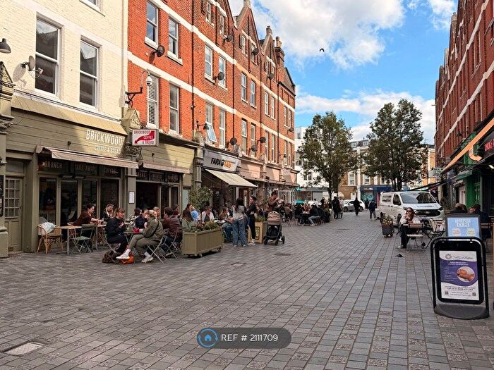 2 Bedroom Flat To Rent In Hildreth Mews, London, SW12