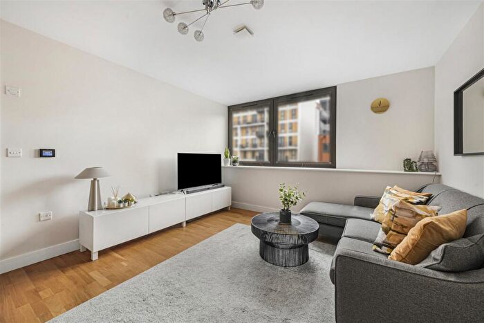 2 Bedroom Apartment For Sale In Carshalton Road, Sutton, SM1