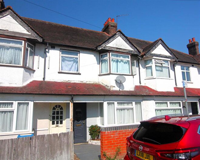 2 Bedroom Maisonette For Sale In Rialto Road, Mitcham, CR4