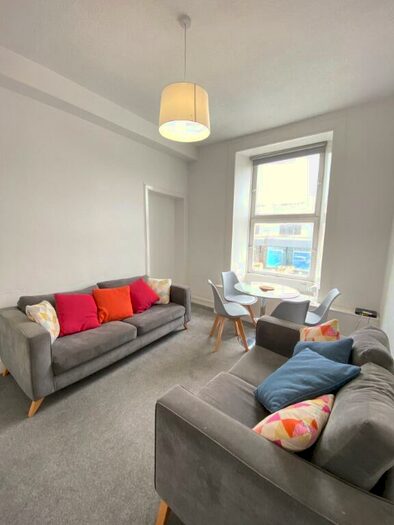4 Bedroom Flat To Rent In Leith Walk, Leith, Edinburgh, EH6