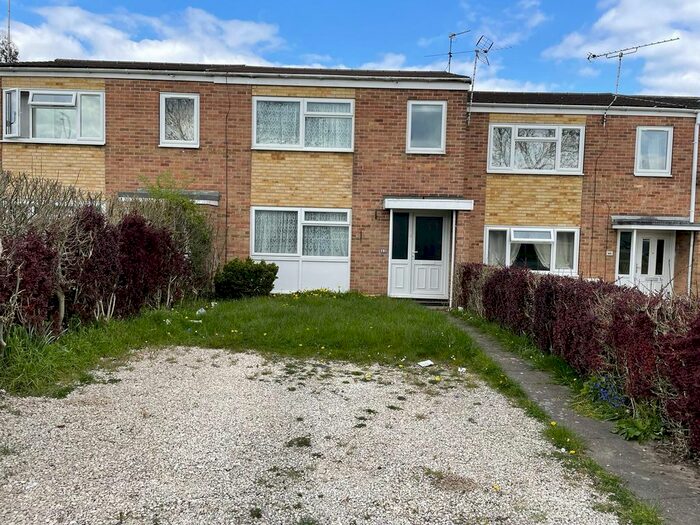 3 Bedroom Semi-Detached House To Rent In St. Marys Way, Hucknall, Nottingham, NG15