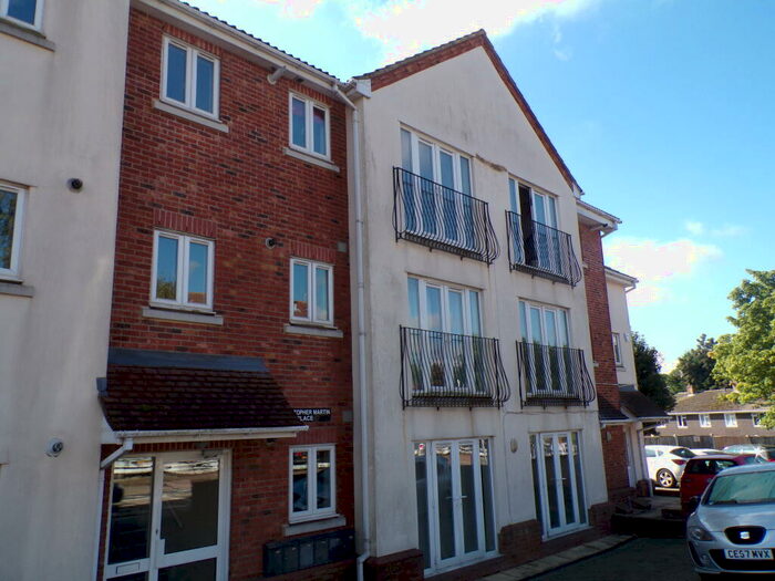 2 Bedroom Flat To Rent In Central Billericay, CM11