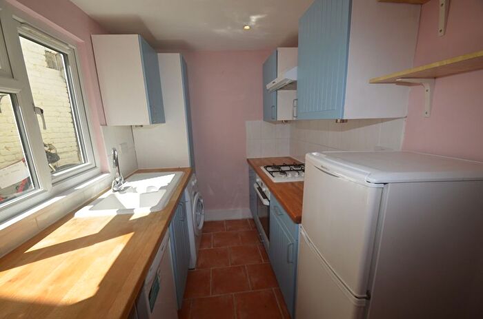 1 Bedroom Semi-Detached House To Rent In Limes Road, Beckenham, BR3