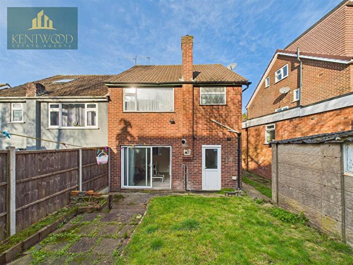 4 Bedroom End Terrace House To Rent In Arnison Avenue, High Wycombe, HP13