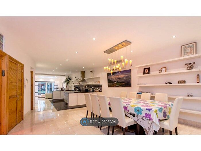 4 Bedroom Semi-Detached House To Rent In Princes Park Avenue, London, NW11