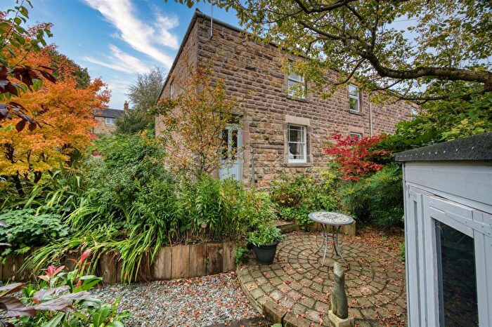 3 Bedroom End Of Terrace House For Sale In Gorsey Bank, Wirksworth, DE4