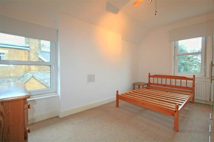1 Bedroom Flat To Rent In Rectory Road, Beckenham, BR3