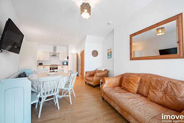 3 Bedroom End Of Terrace House For Sale In Hillesdon Road, Torquay, TQ1