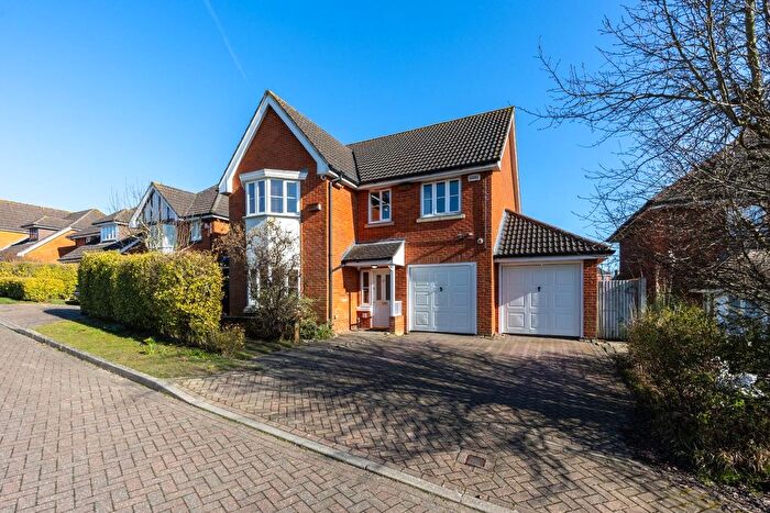 4 Bedroom Detached House For Sale In Freathy Lane, Kennington, Ashford, TN25