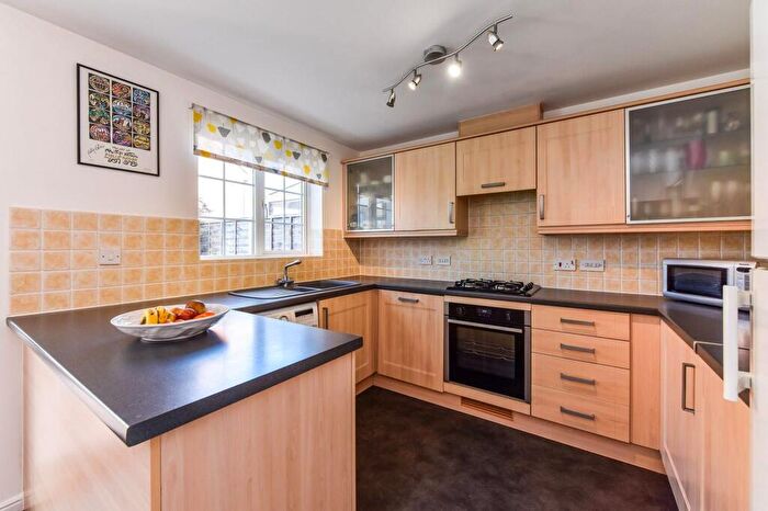 3 Bedroom End Of Terrace House For Sale In Tide Way, Bracklesham Bay, PO20