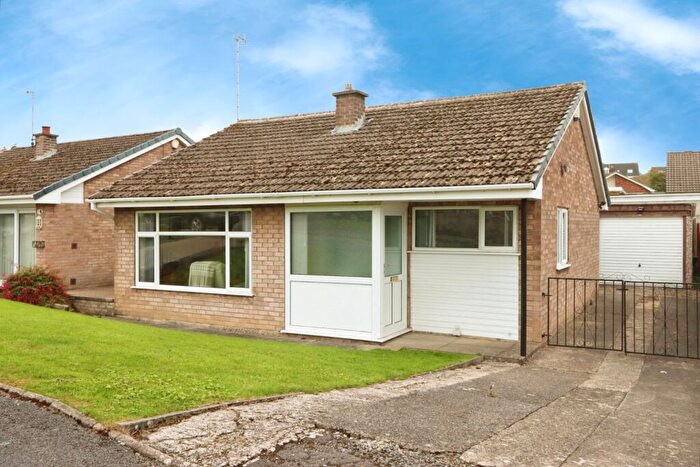 2 Bedroom Bungalow For Sale In Riber Close, Inkersall, Chesterfield, Derbyshire, S43