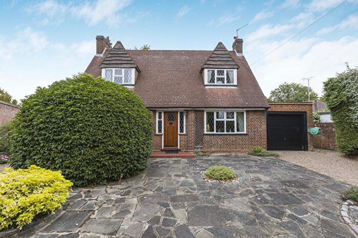 3 Bedroom Detached House For Sale In The Old Drive, Welwyn Garden City, AL8