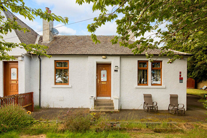 2 Bedroom Cottage For Sale In Paddockhall Cottages, Linlithgow, EH49