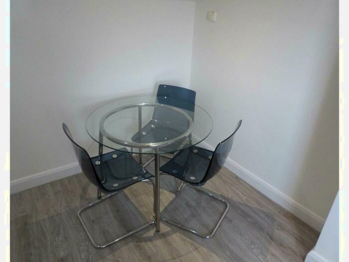 3 Bedroom Flat To Rent In Church Street, Ormskirk, L39