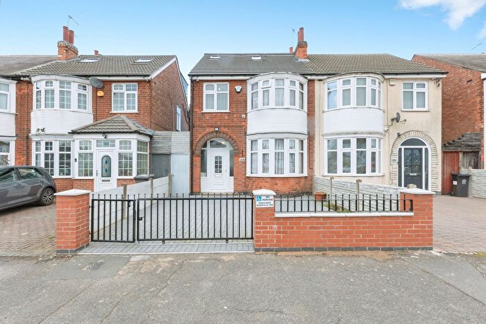 4 Bedroom Semi-Detached House For Sale In Canon Street, Leicester, Leicestershire, LE4