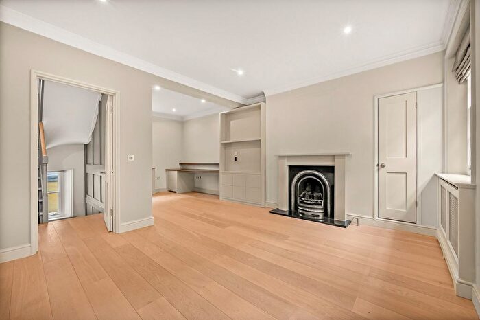 3 Bedroom Terraced House To Rent In Colville Place, Fitzrovia, W1T