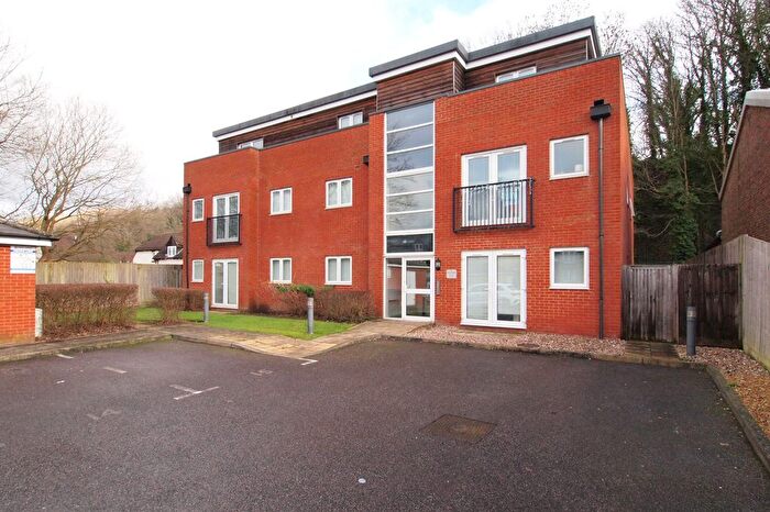 2 Bedroom Flat To Rent In Godstone Road, Whyteleafe, CR3