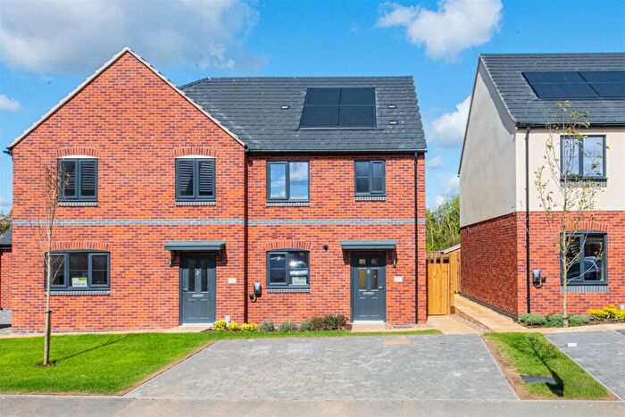 3 Bedroom Semi Detached House For Sale In Ahern Close, Bozeat, Wellingborough, NN29