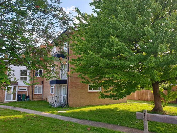 1 Bedroom Apartment To Rent In Hampton Road, Redhill, Surrey, RH1