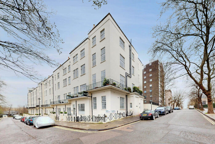 2 Bedroom Apartment For Sale In Ormonde Terrace, London, NW8