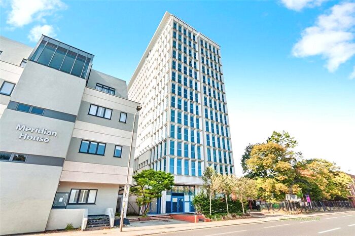 2 Bedroom Flat To Rent In St. Johns Street, Bedford, Bedfordshire, MK42