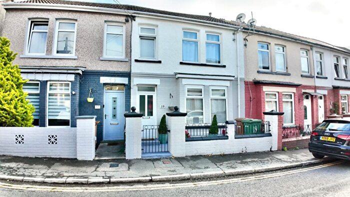 3 Bedroom Terraced House For Sale In Albany Road, Blackwood, NP12