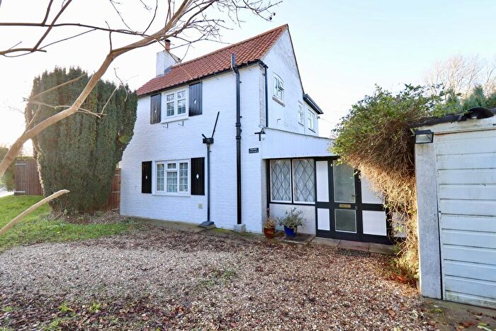 3 Bedroom Detached House For Sale In Authorpe Lane, Burwell, LN11