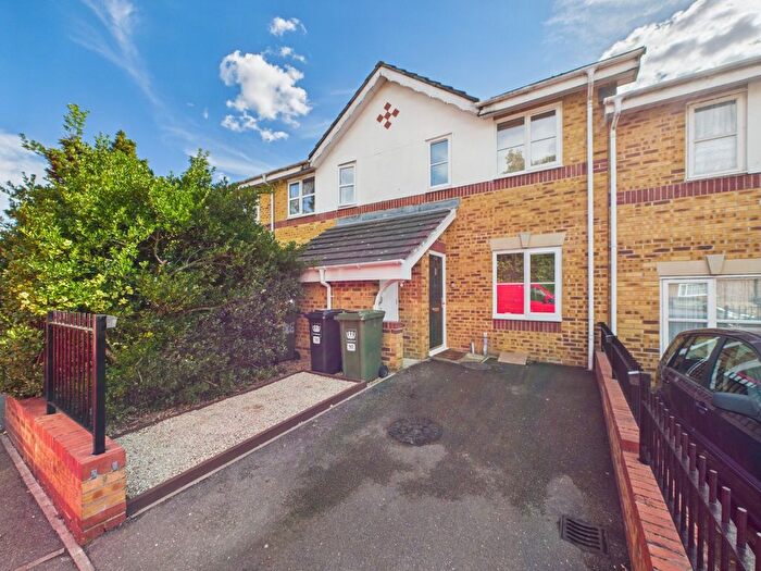 2 Bedroom Terraced House For Sale In Goudhurst Road, Bromley, BR1
