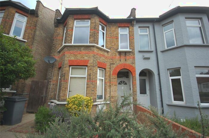 1 Bedroom Apartment To Rent In Castle Road, North Finchley, N12