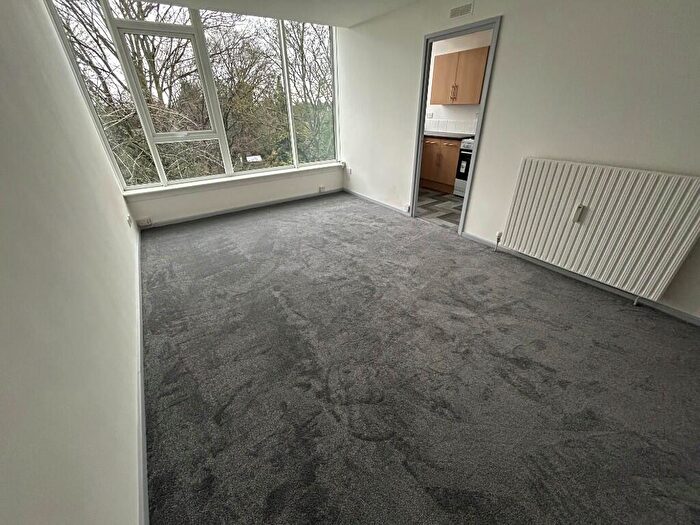 1 Bedroom Flat To Rent In Pytchley House, Browns Green, Birmingham, B20