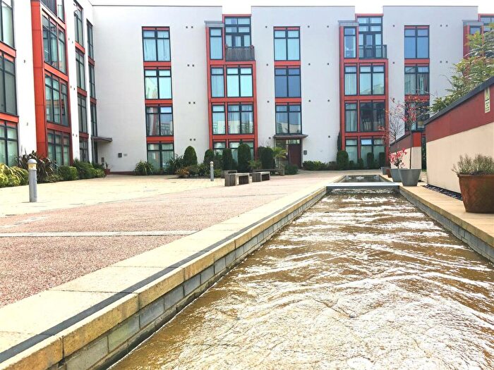 2 Bedroom Flat To Rent In Crown House (High Beeches)Lauriston Close Sharston, M22