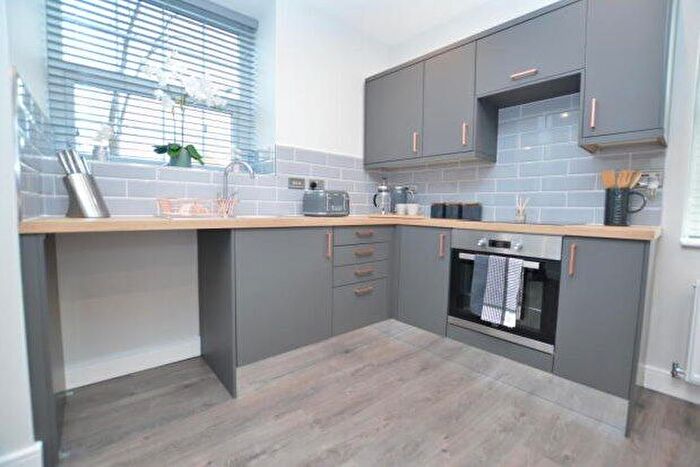 3 Bedroom Property To Rent In Sunfield, Pudsey, LS28